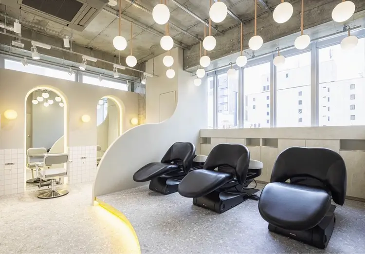 髪質改善サロン　Sea shinjukuの内観・外観3