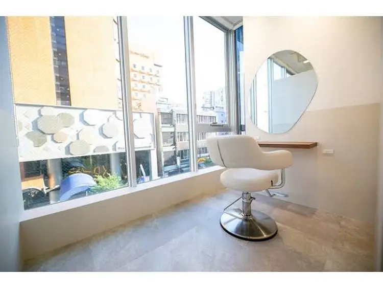 SALOWIN名古屋栄Suite店の内観・外観1