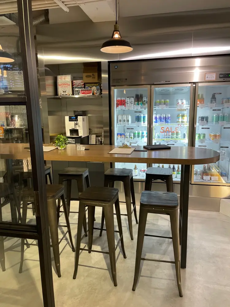 フランクスバーバーの内観・外観3