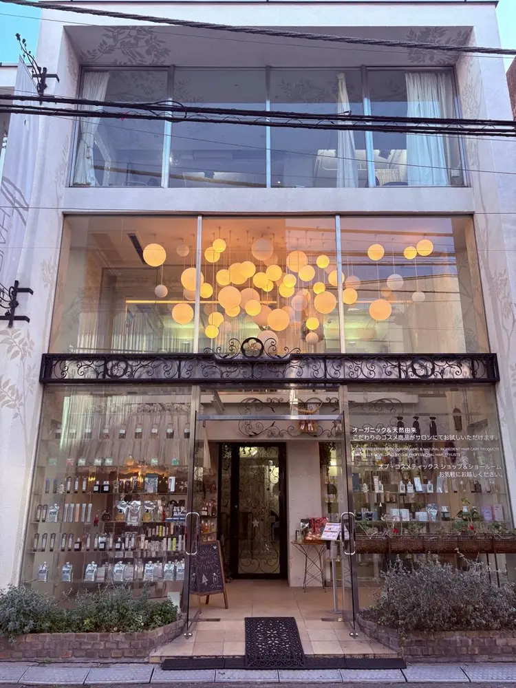 オブヘア表参道店の内観・外観1
