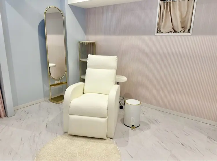 &α新宿西口の内観・外観1