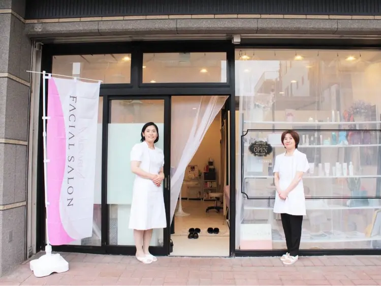 メナードフェイシャルサロン大曽根店の内観・外観1