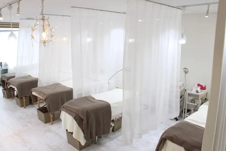 アイフルールの内観・外観2