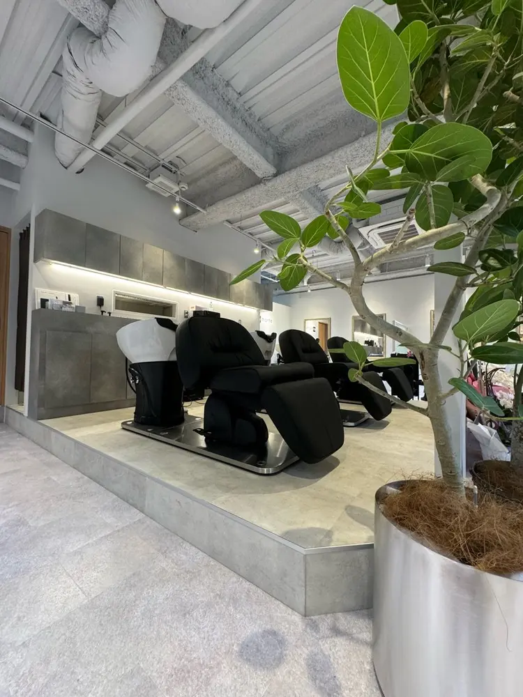 marfe天王寺 髪質改善/ケアブリーチ/レイヤーカット/ショート【マルフェ】の内観・外観2