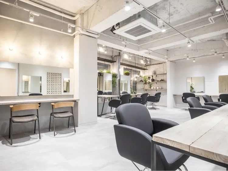 EIGHT kitasenju 北千住店の内観・外観2