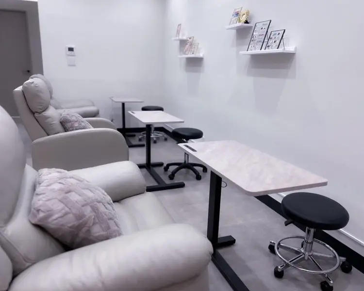 Lanhr Nail&Eyelashの内観・外観2