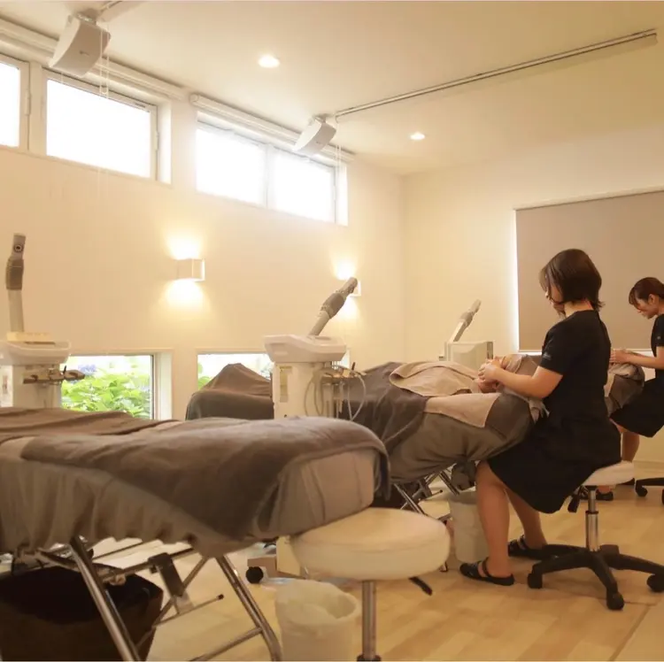 エステティックジュビランアンビエンテ福井店の内観・外観3