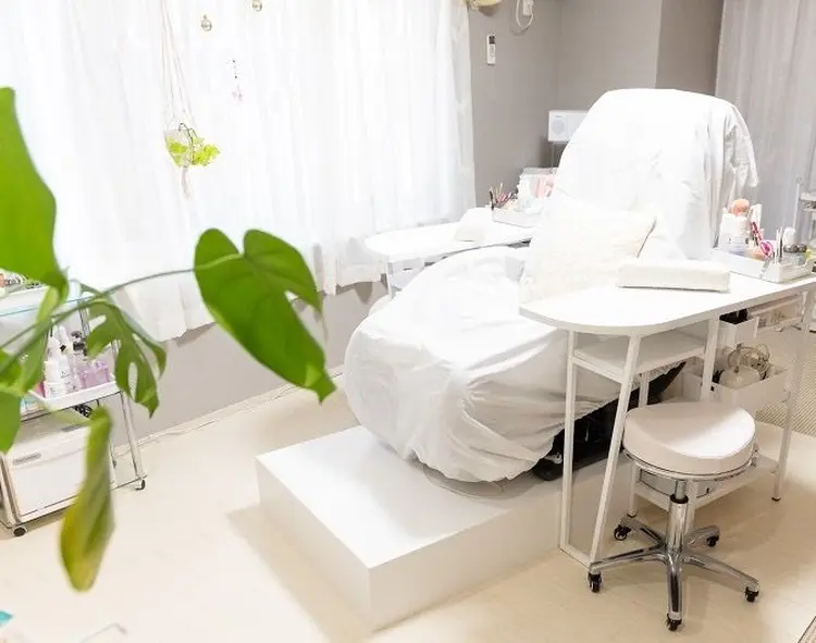 and me 月島店の内観・外観1