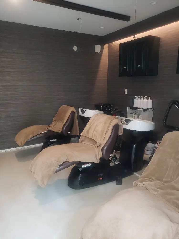 Hair Lounge le Ciel (ヘアーラウンジシエル)の内観・外観1