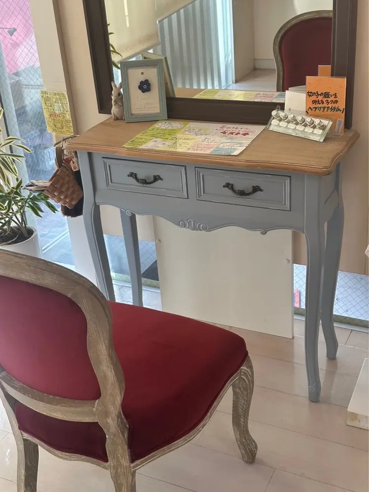 eMuの内観・外観1