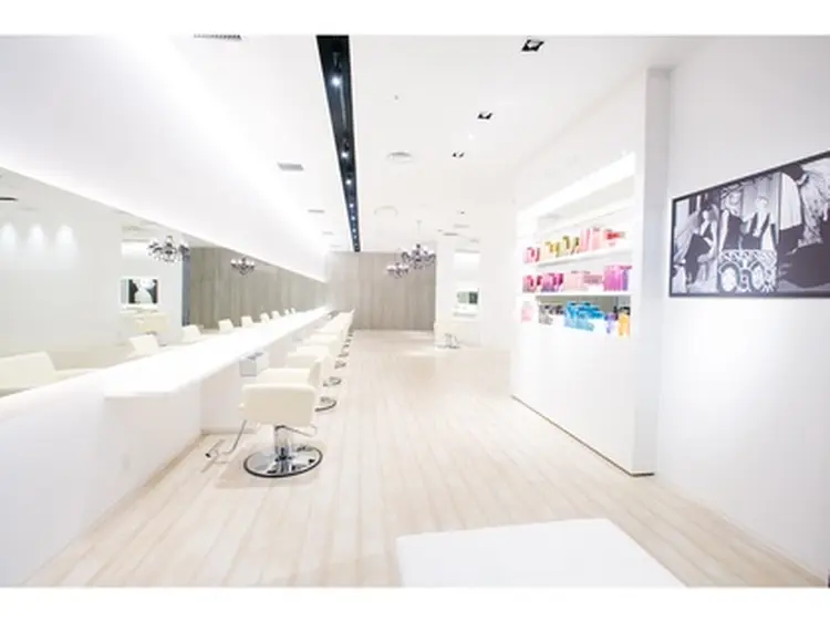 ウォーレントリコミニューヨークの内観・外観2