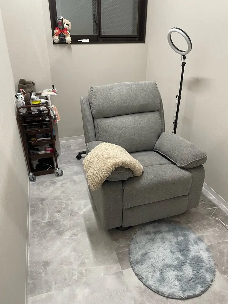 EYE405西梅田店の内観・外観3