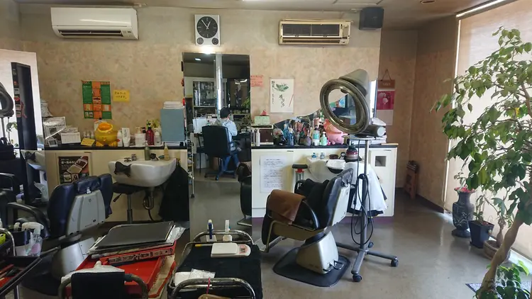 A&Yの内観・外観1