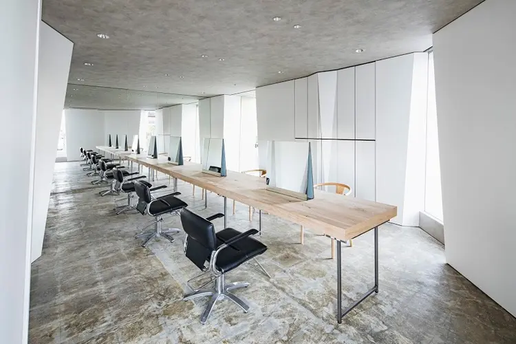 Natural hair designing【ナチュラル　ヘアーデザイニング】の内観・外観2