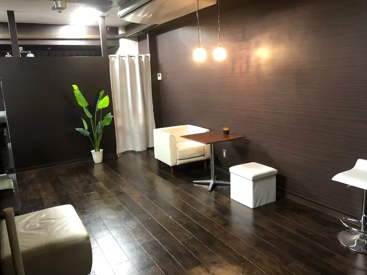 ALMAの内観・外観1