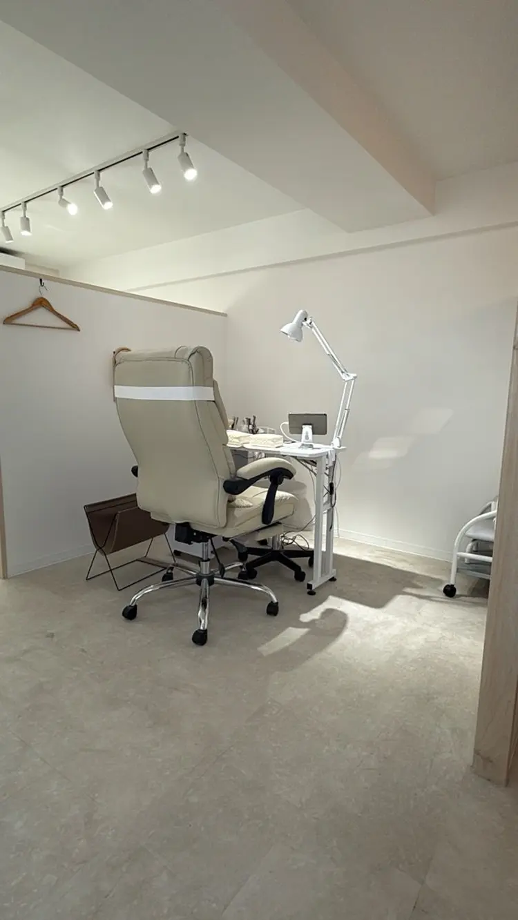 emu nailの内観・外観3