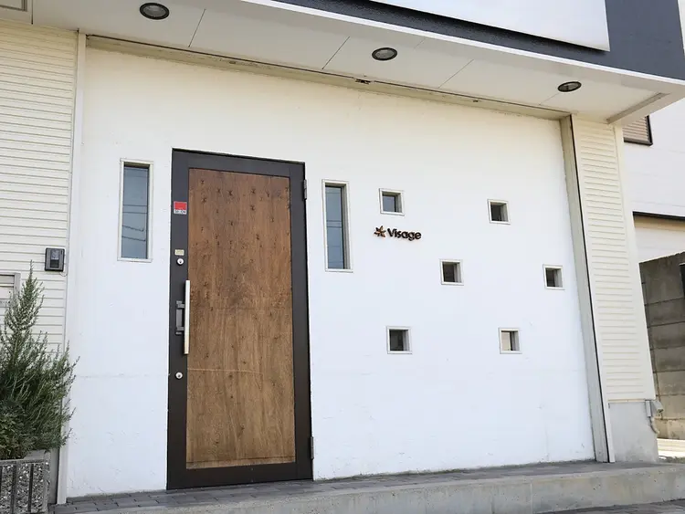 Visageの内観・外観1