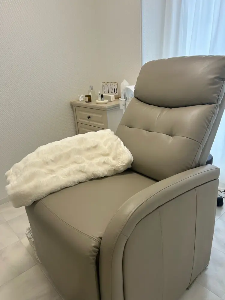 Rona eyeの内観・外観1