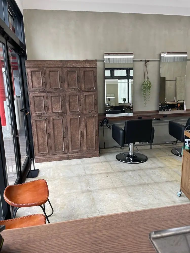 H髪質改善女性専用サロンの内観・外観3