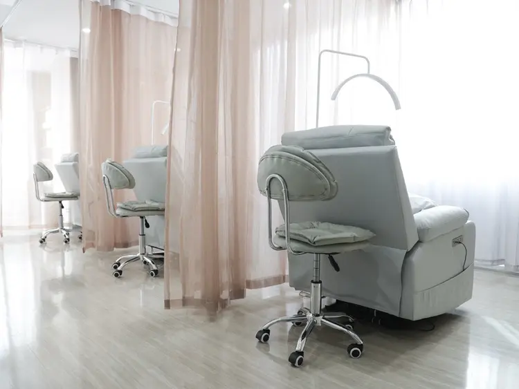 hays. nail&eyelashの内観・外観1