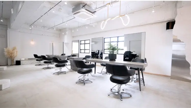 HOIの内観・外観1