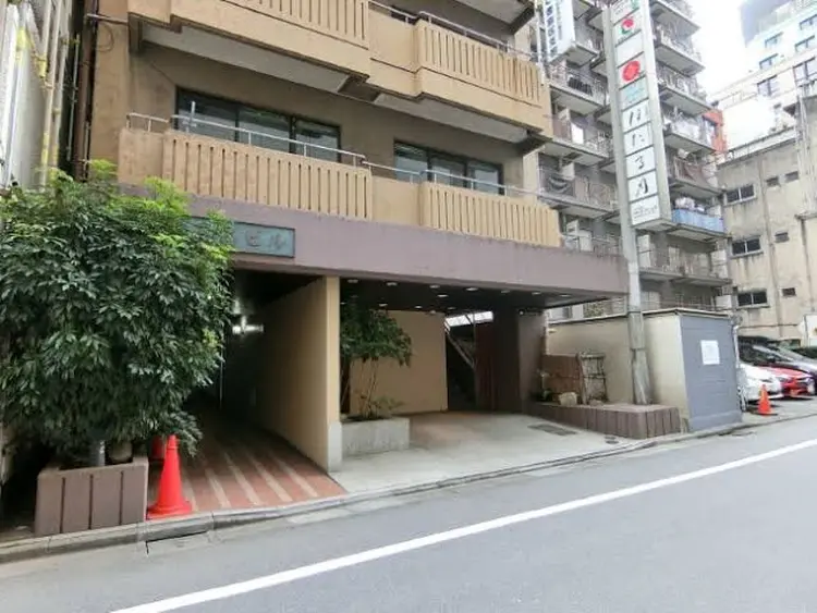 Nes.nailの内観・外観1