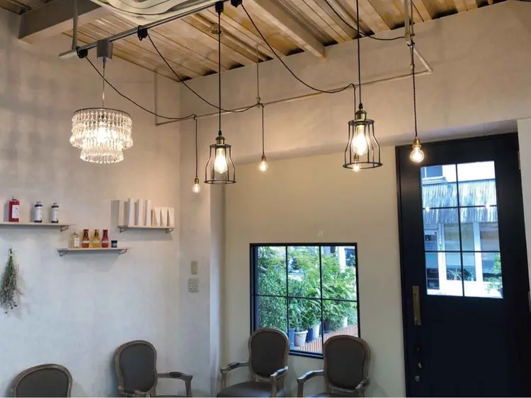 ヘアメイクコルの内観・外観2