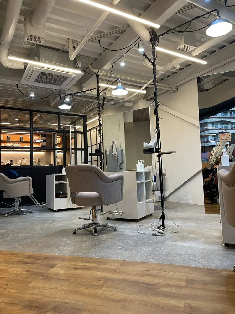 Hair  Design  One Charmeの内観・外観1