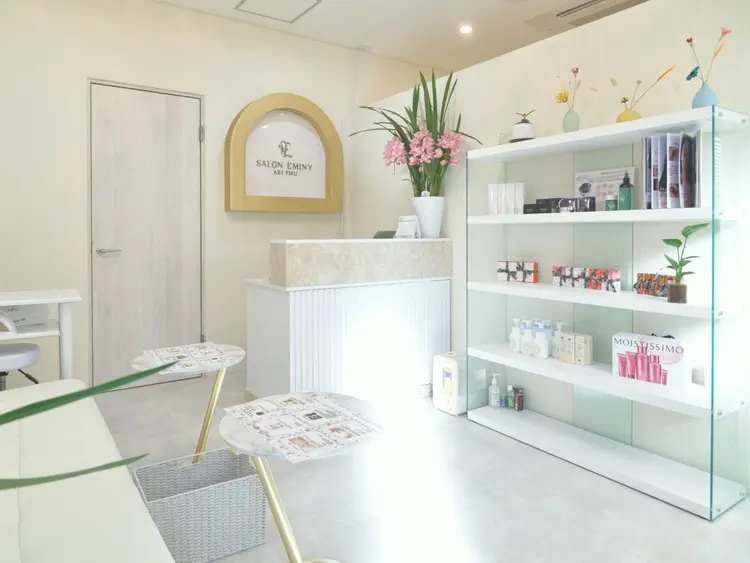 サロンEminy甲府の内観・外観2