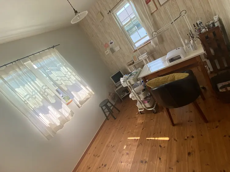 andM .  nailの内観・外観1