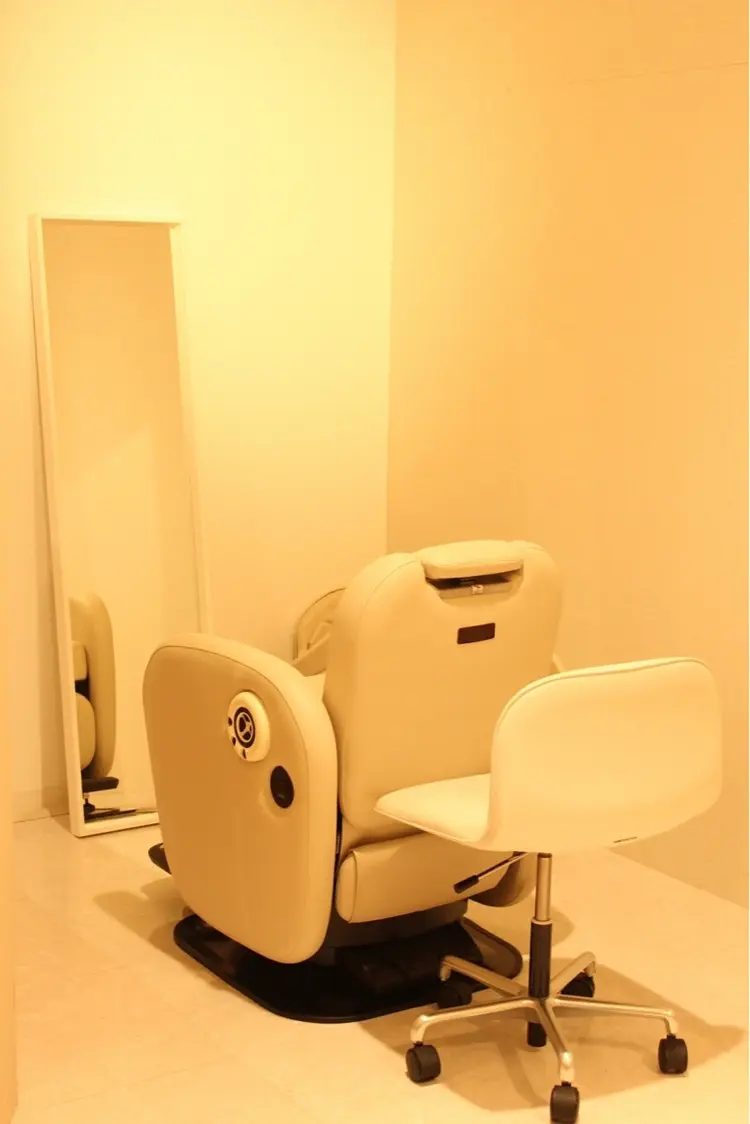 頭髪学院の内観・外観1