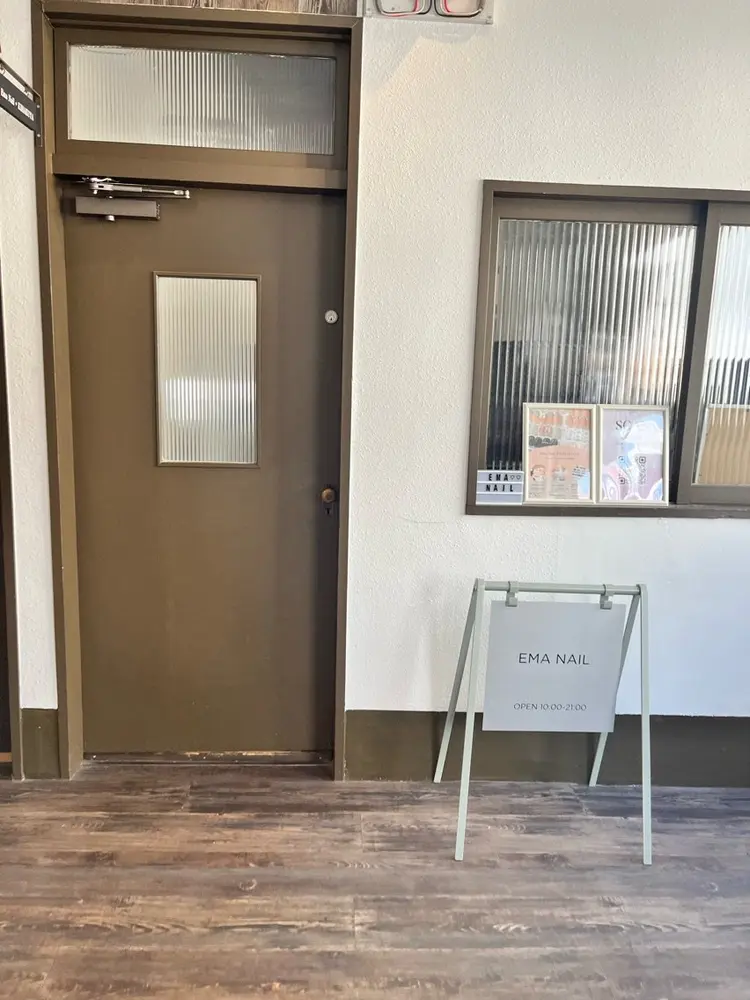 Ema nail 本町店の内観・外観1