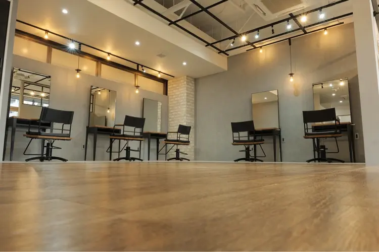 Basisの内観・外観3