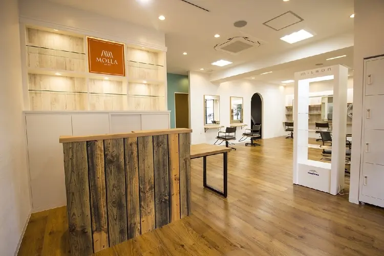 MOLLA SALON高石店の内観・外観2