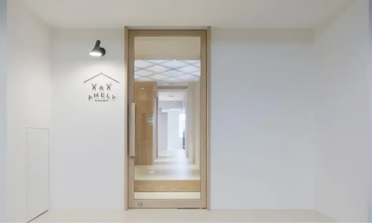 AMELY静岡呉服町店の内観・外観1