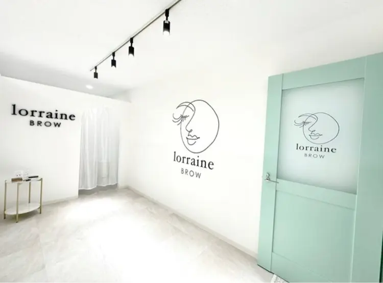 ロレインブロウ小倉店の内観・外観1