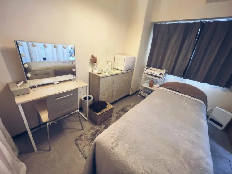 バストアップ専門サロンRevelliaの内観・外観2