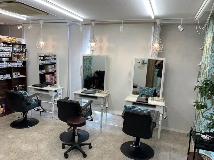 hair make  studio ALTISの内観・外観1
