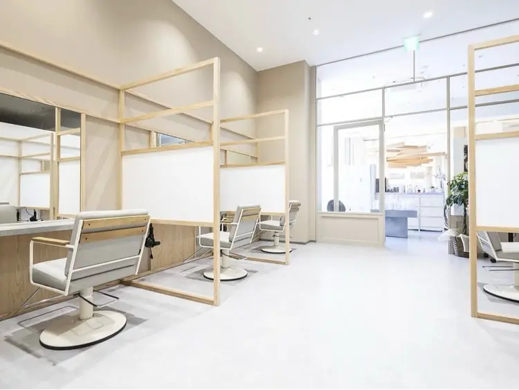 Spin hair SOCOLA塚口店の内観・外観2