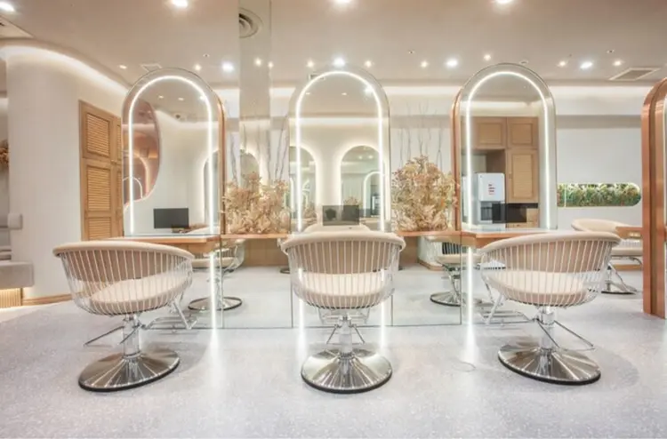 cloe梅田の内観・外観2