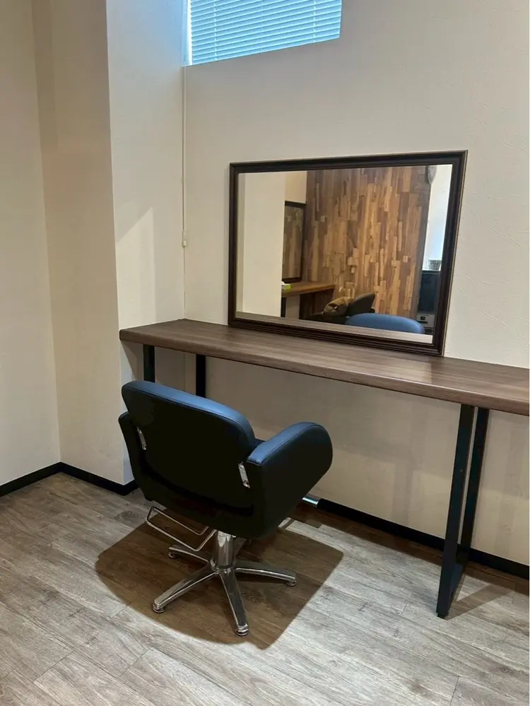 Men's hair Libre Sunnyの内観・外観1