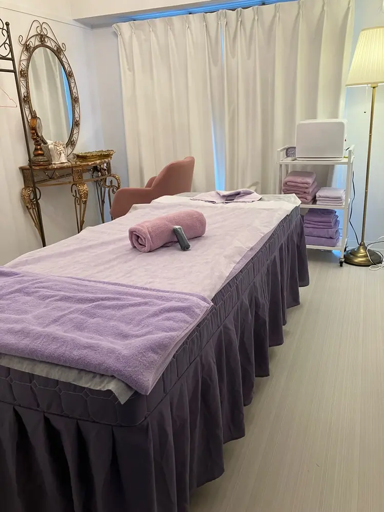 KUBIRE星ヶ丘店の内観・外観1