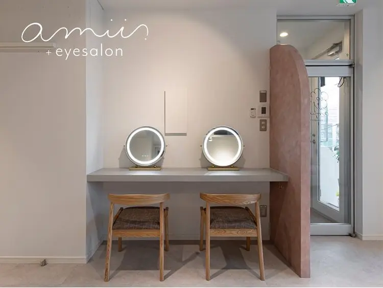 amii.+eyesalon 新宿の内観・外観2