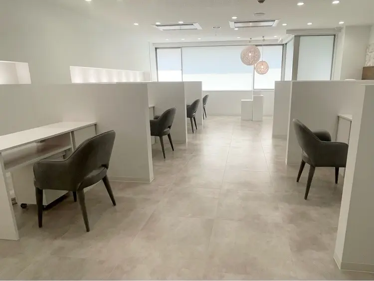 Dityca nailの内観・外観1