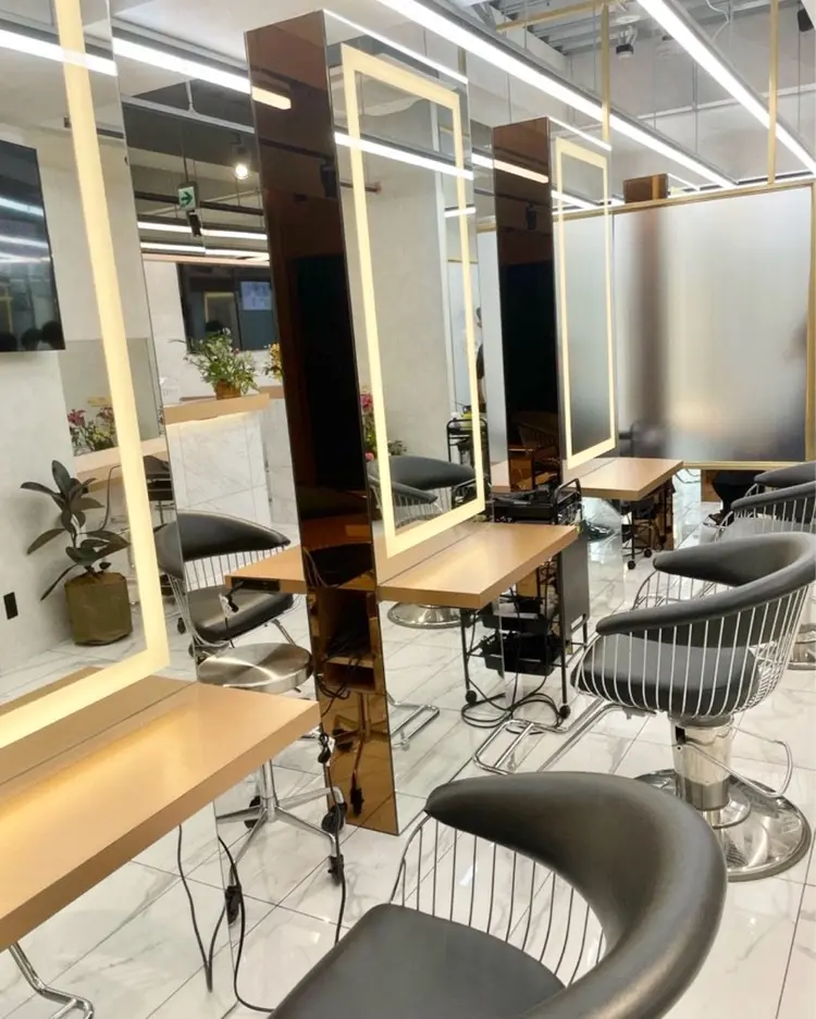 LUCEYの内観・外観2