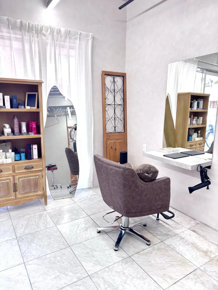 hair room HARUの内観・外観1