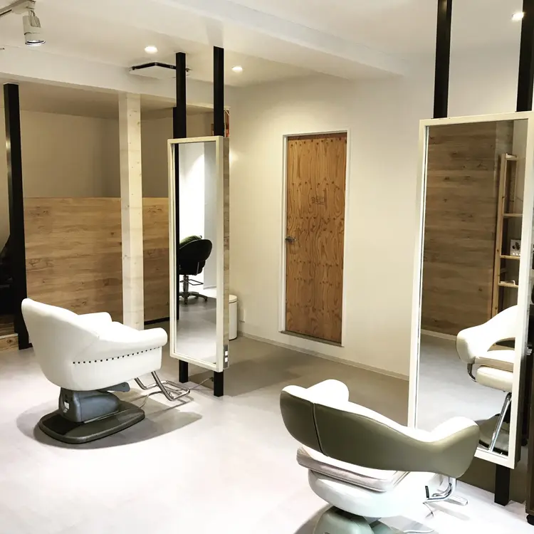 WHAT COMES AROUNDの内観・外観1