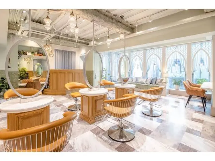 Lond  robinの内観・外観1