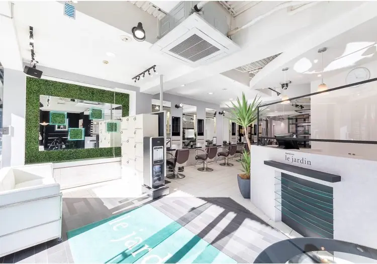 Hair&Color le jardin  葛西店の内観・外観2