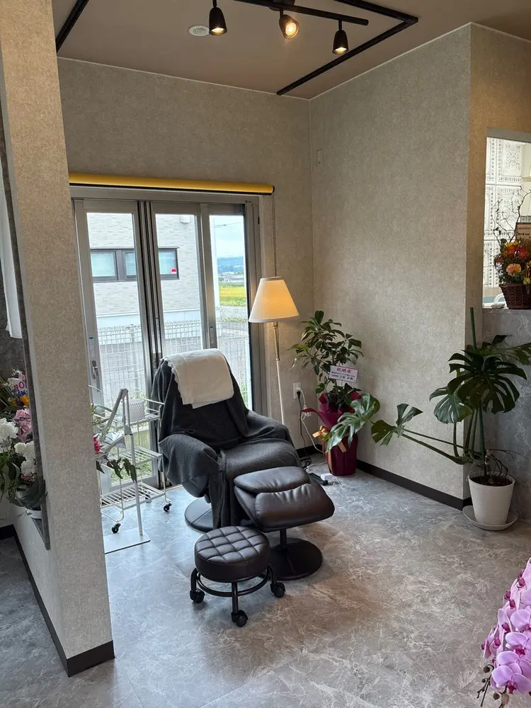 ネイルスクール&サロンCure Lineの内観・外観2